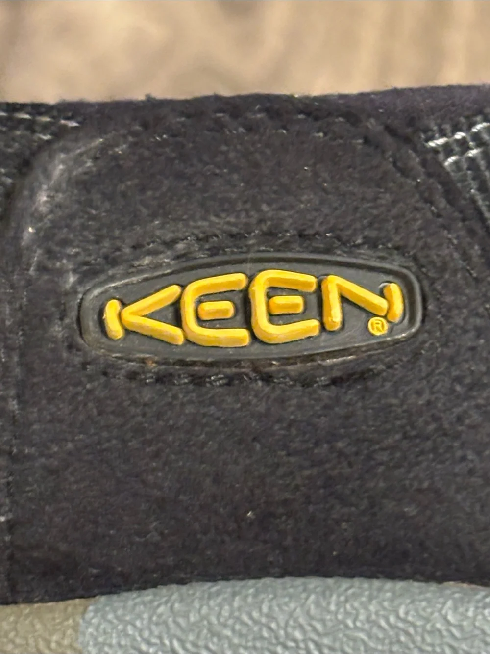 Keen black yellow